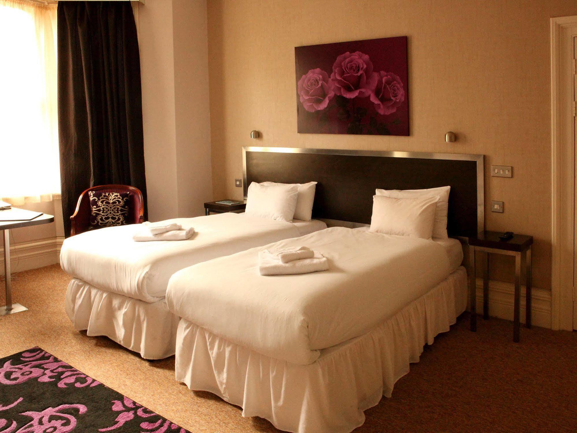 Tunbridge Wells Retreat Hotel Bagian luar foto